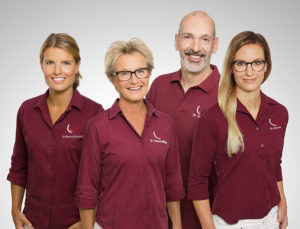 Julia Wilhelmy-Wunderlich, Dr. Astrid Schwan-Wilhelmy, Dr. Matthias Bareis und Dr. Janna Bruns